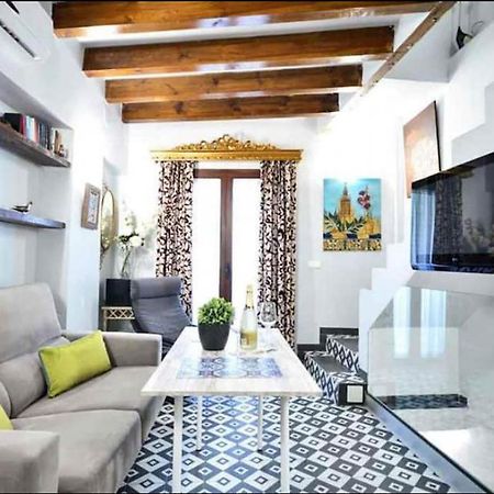 Typical Sevillan 2 Bedroom Unit Buitenkant foto