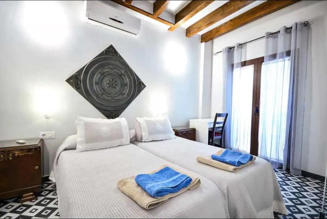 Typical Sevillan 2 Bedroom Unit Buitenkant foto