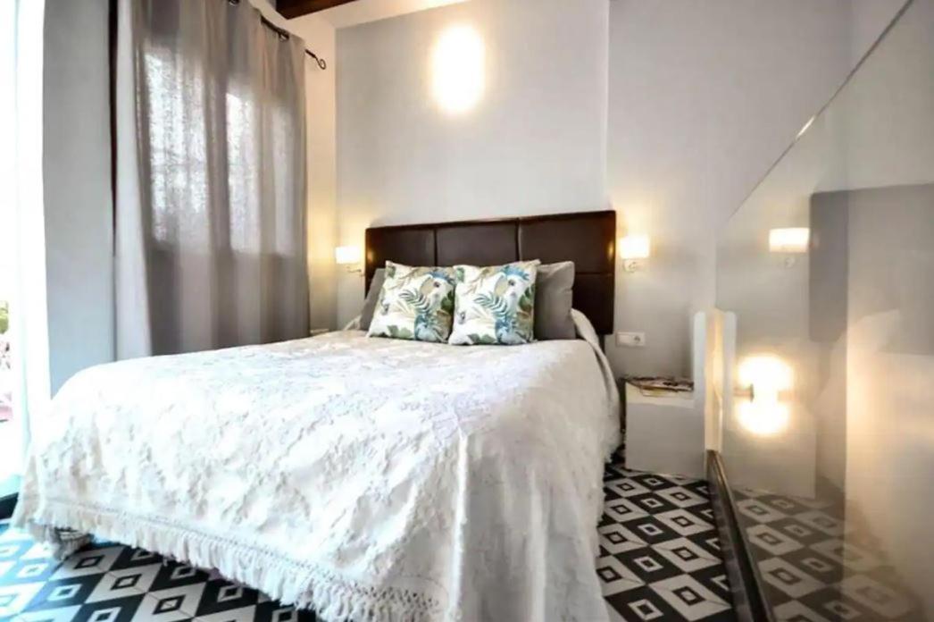 Typical Sevillan 2 Bedroom Unit Buitenkant foto